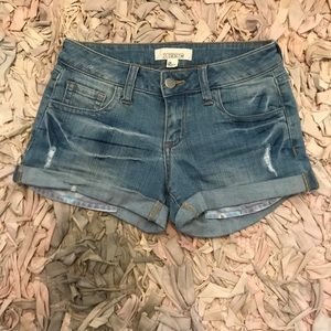 Forever 21 Tribal Print Pocket Low Rise Shorts S24